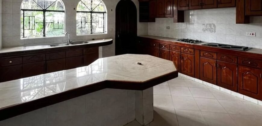 TOWNHOUSE TO LET IN RIVERSIDE