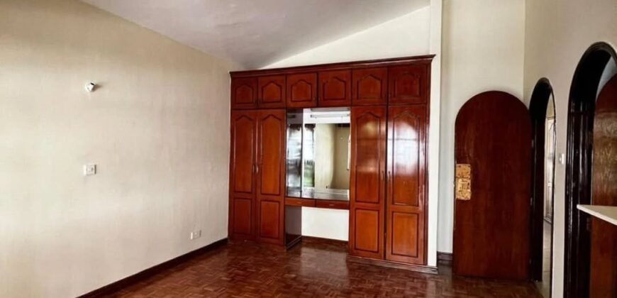 TOWNHOUSE FOR SALE IN RIVERSIDE