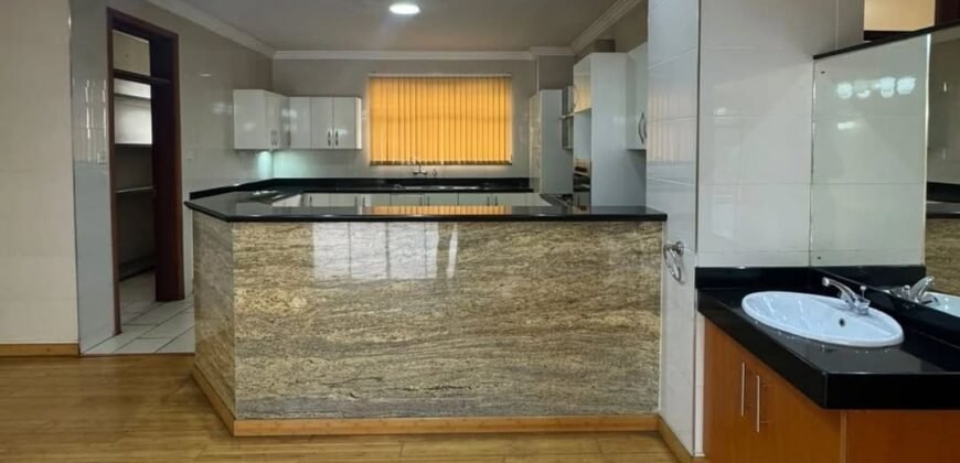 APARTMENT TO LET IN PARKLANDS