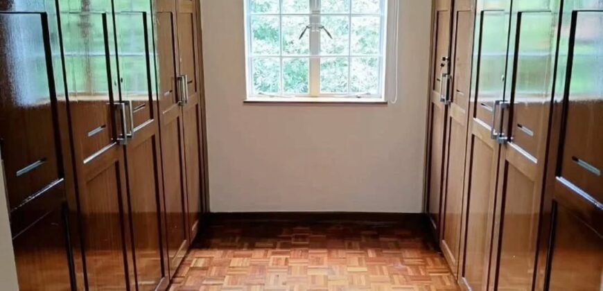 HOME TO LET IN ROSSLYN LONETREE