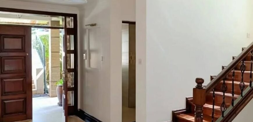 HOME TO LET IN ROSSLYN LONETREE