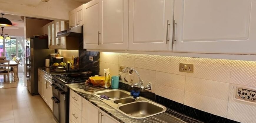 TOWNHOUSE FOR SALE IN LANGATA