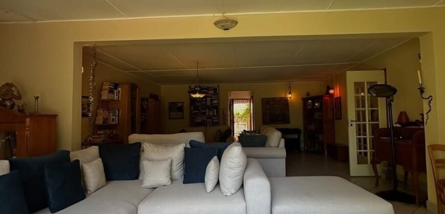 HOUSE TO LET IN ROSSLYN