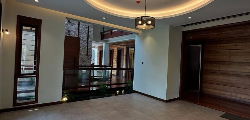 HOME FOR SALE IN RUNDA