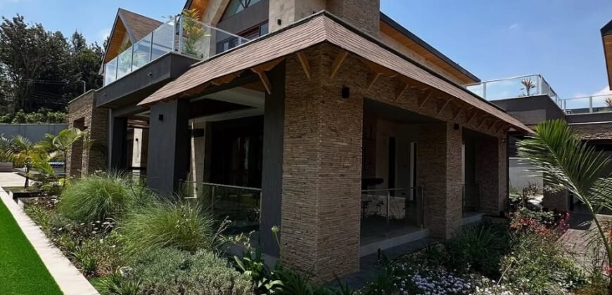 HOME FOR SALE IN RUNDA