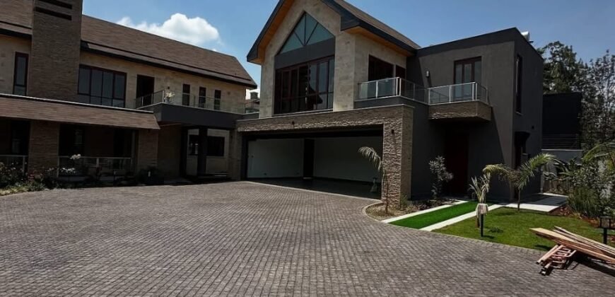 HOME FOR SALE IN RUNDA