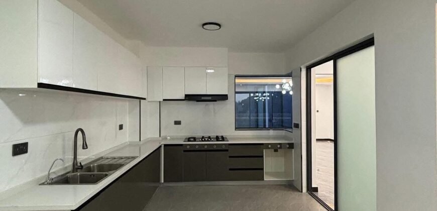 APARTMENT TO LET IN LAVINGTON