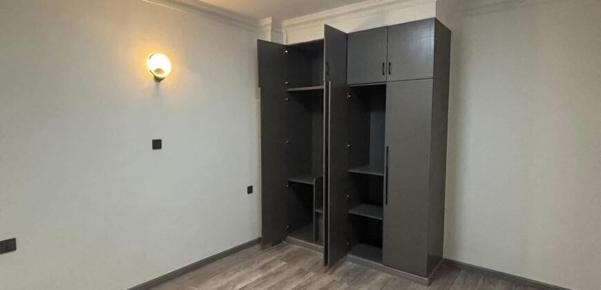 APARTMENT TO LET IN LAVINGTON