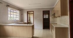 TOWNHOUSE TO LET IN LAVINGTON