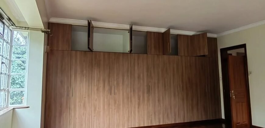 TOWNHOUSE TO LET IN LAVINGTON
