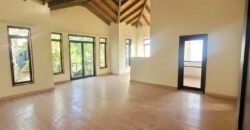 TOWNHOUSE TO LET IN LAVINGTON