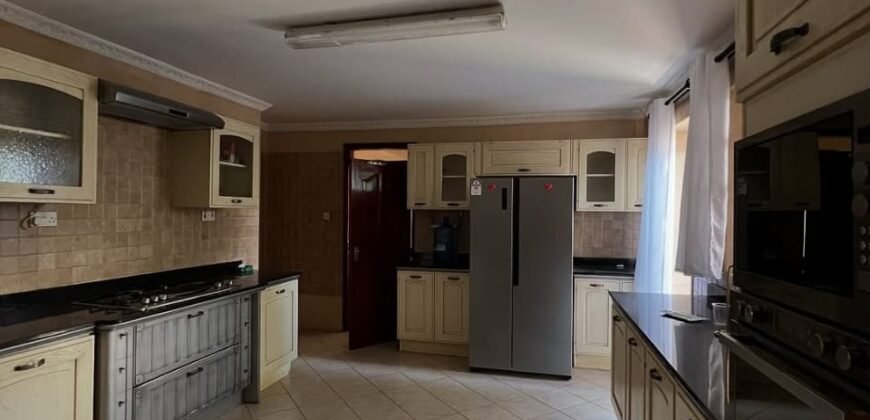 TOWNHOUSE TO LET IN LAVINGTON