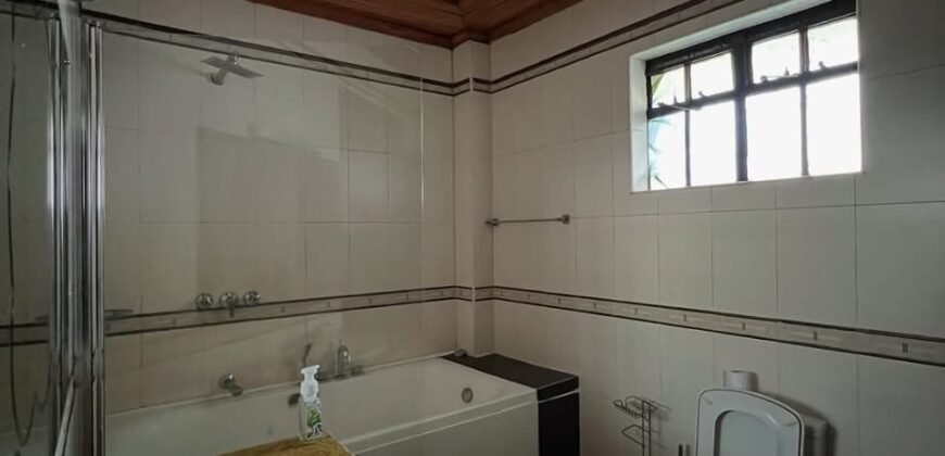 TOWNHOUSE TO LET IN LAVINGTON