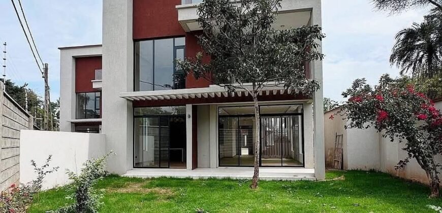 VILLA FOR SALE IN LAVINGTON
