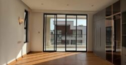 VILLA FOR SALE IN LAVINGTON