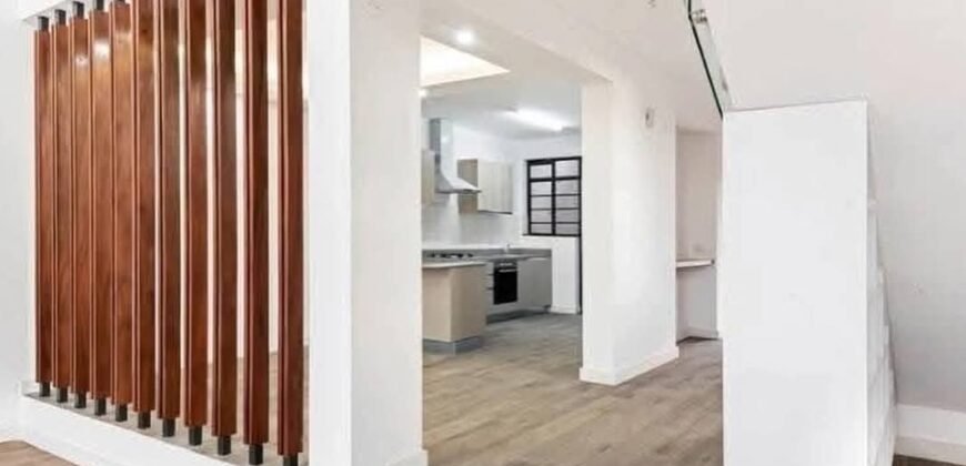 TOWNHOUSE FOR SALE IN LORESHO