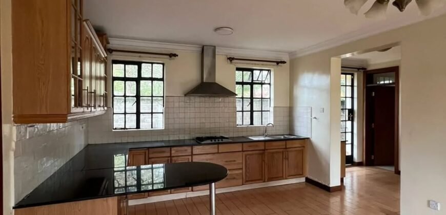 TOWNHOUSE TO LET IN LAVINGTON