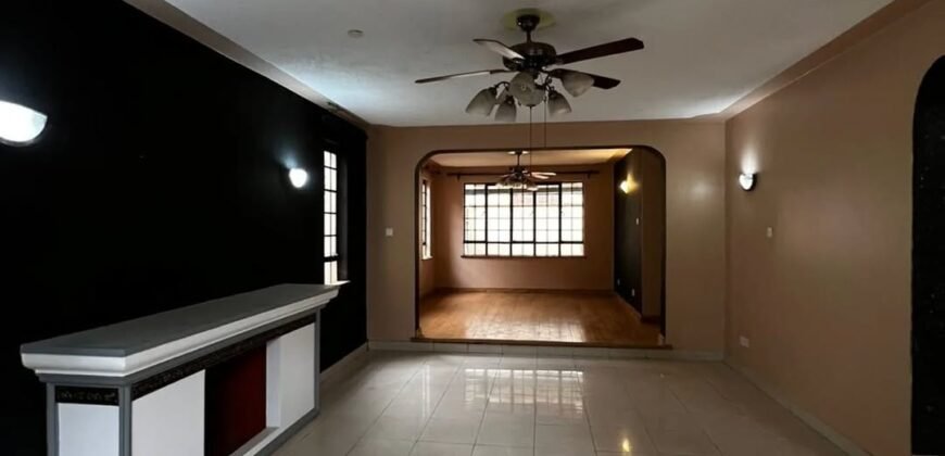 TOWNHOUSE FOR SALE IN LAVINGTON