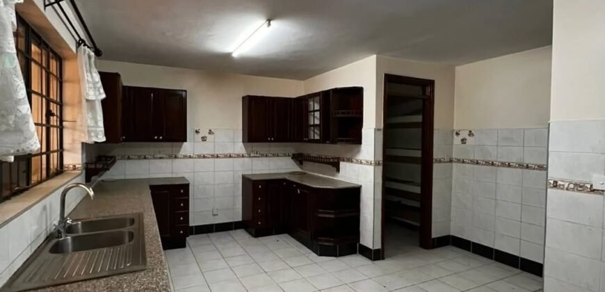 TOWNHOUSE TO LET IN LAVINGTON
