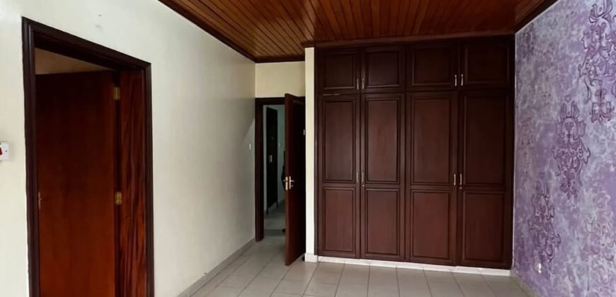 TOWNHOUSE FOR SALE IN LAVINGTON