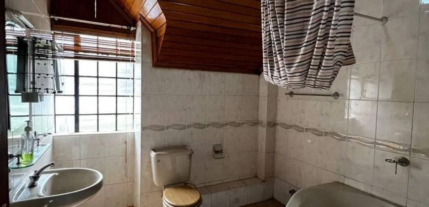 TOWNHOUSE TO LET IN LAVINGTON
