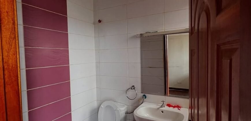 APARTMENT TO LET IN LAVINGTON