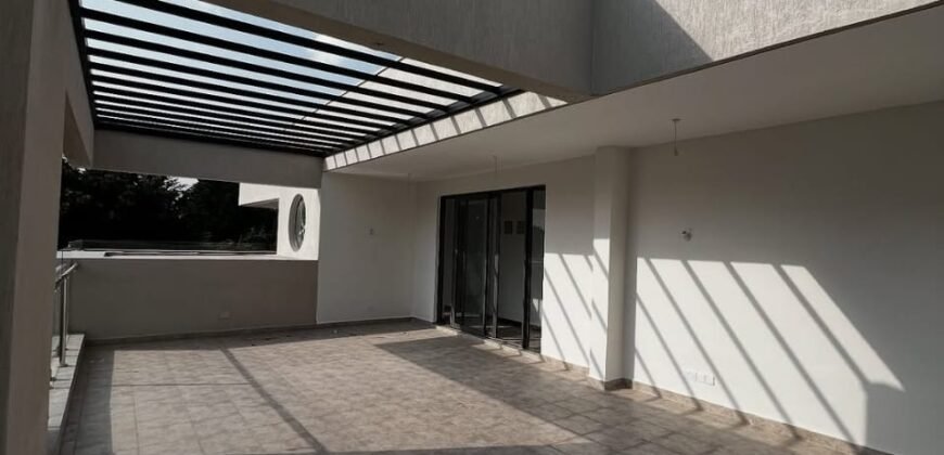 TOWNHOUSE FOR SALE IN LAVINGTON