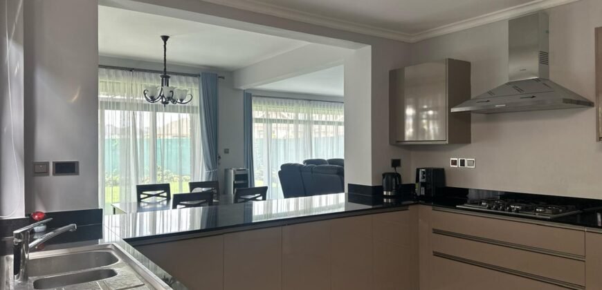 VILLA TO LET IN RUNDA
