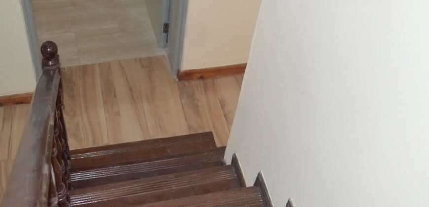TOWNHOUSE TO LET IN LAVINGTON