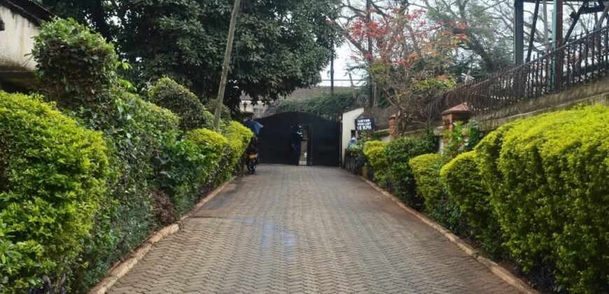 TOWNHOUSE TO LET IN LAVINGTON