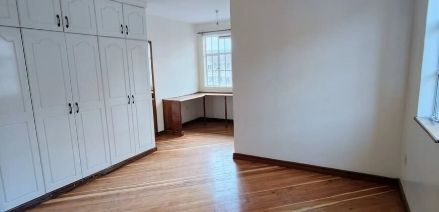 APARTMENT TO LET IN LAVINGTON