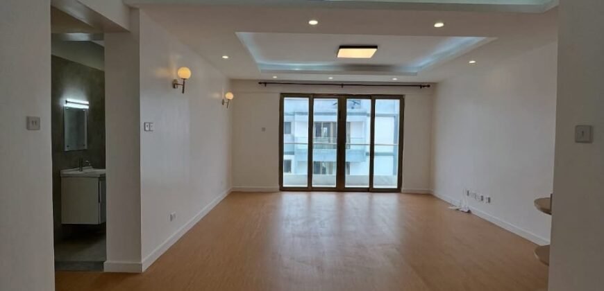 APARTMENT FOR SALE IN LAVINGTON