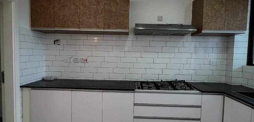 APARTMENT FOR SALE IN LAVINGTON