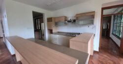 VILLA TO LET IN RIDGEWAYS