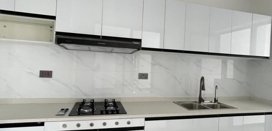 APARTMENT TO LET IN LAVINGTON