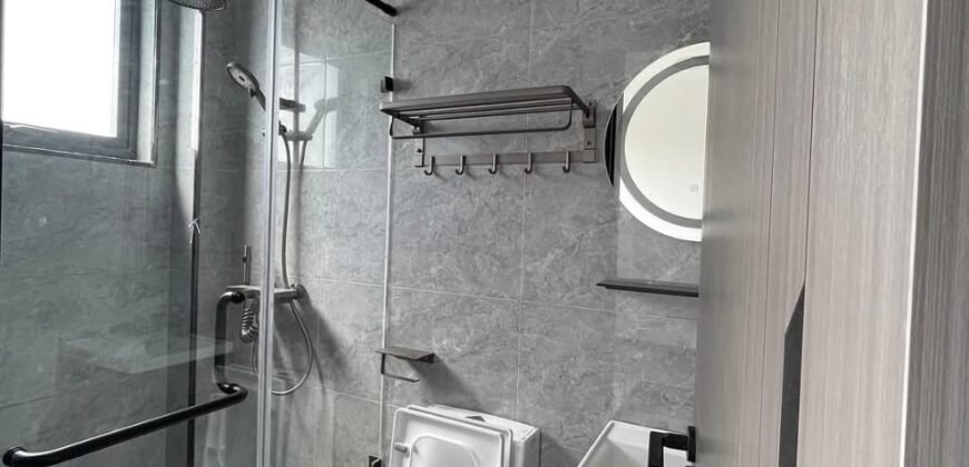APARTMENT TO LET IN LAVINGTON