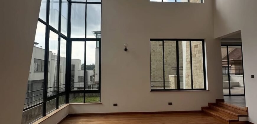 TOWNHOUSE TO LET IN LAVINGTON
