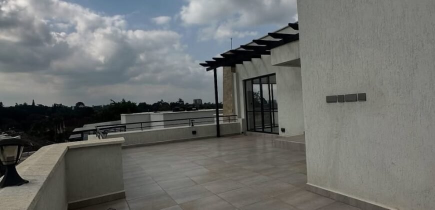 TOWNHOUSE TO LET IN LAVINGTON