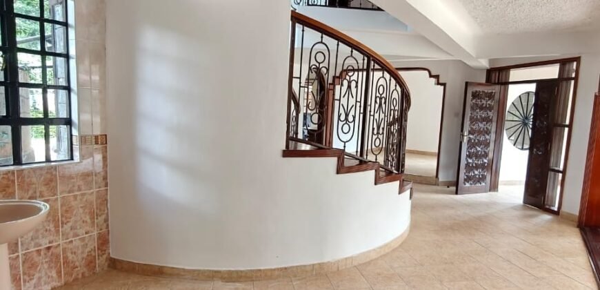 VILLA TO LET IN KAREN