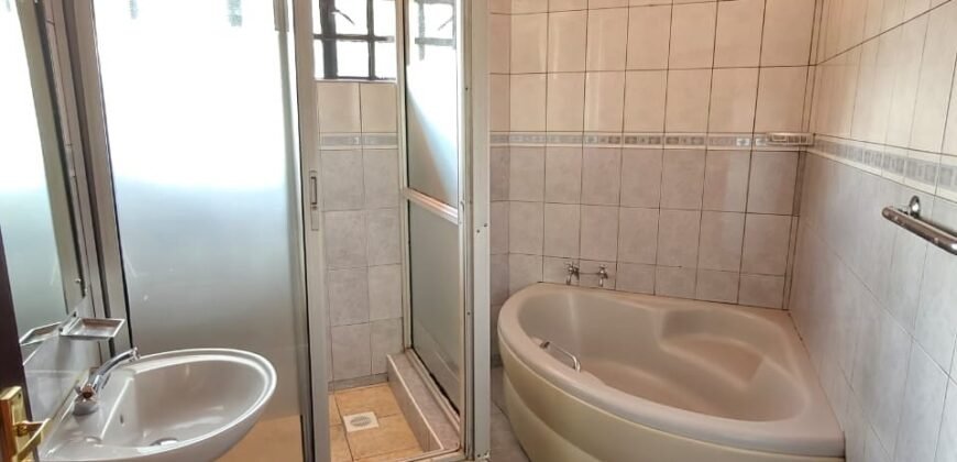 VILLA TO LET IN KAREN