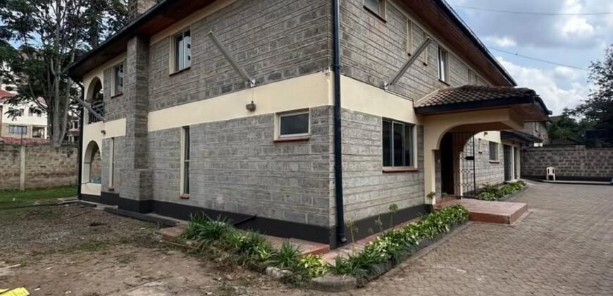 HOUSE TO LET IN LAVINGTON