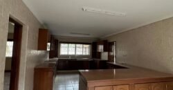 HOUSE TO LET IN LAVINGTON