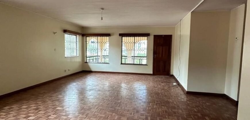 HOUSE TO LET IN LAVINGTON