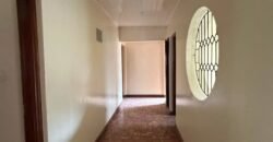 HOUSE TO LET IN LAVINGTON