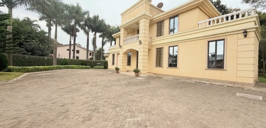 A HOME FOR SALE IN RUNDA,GIGIRI