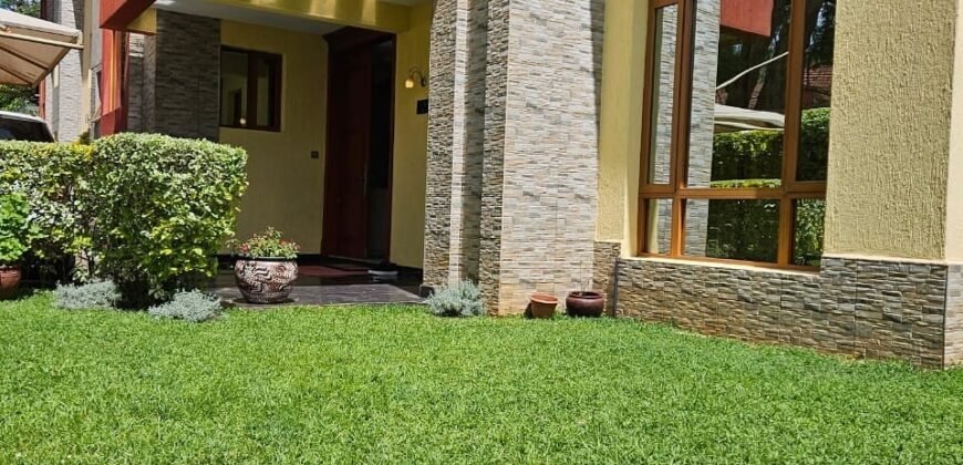 TOWNHOUSE  FOR SALE IN LAVINGTON