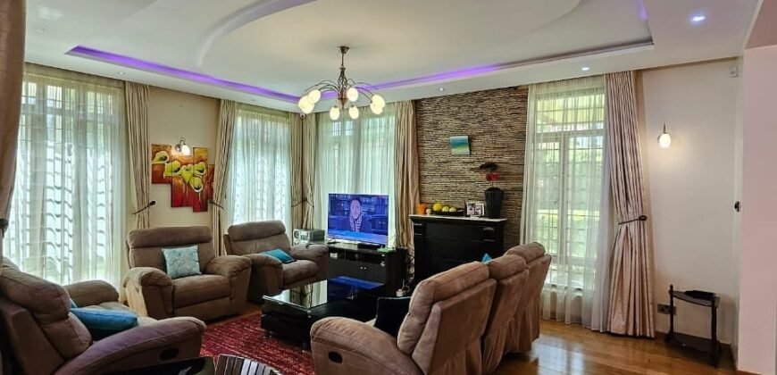 TOWNHOUSE  FOR SALE IN LAVINGTON