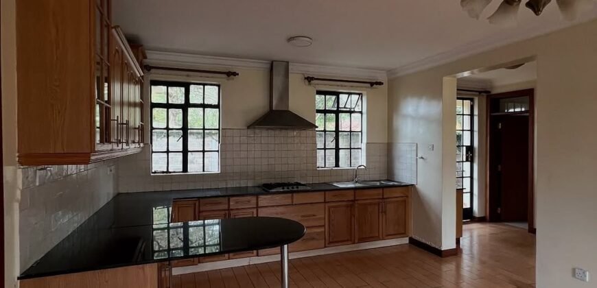 TOWNHOUSE TO LET IN LAVINGTON
