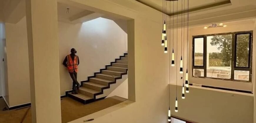 HOUSE FOR SALE IN RUNDA