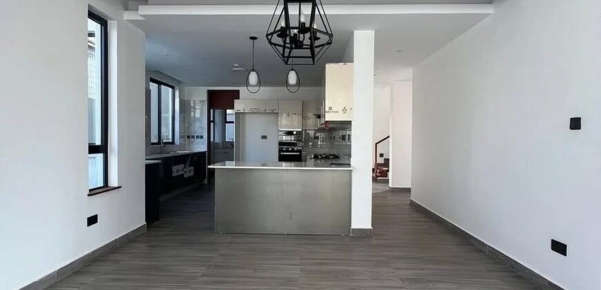 TOWNHOUSE TO LET IN LAVINGTON